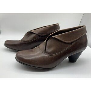 Clarks Artisan Brown Leather Pumps Folded Brim 6.5M